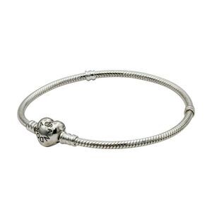 Pandora Moments Silver Bracelet with Heart Clasp 17CM -